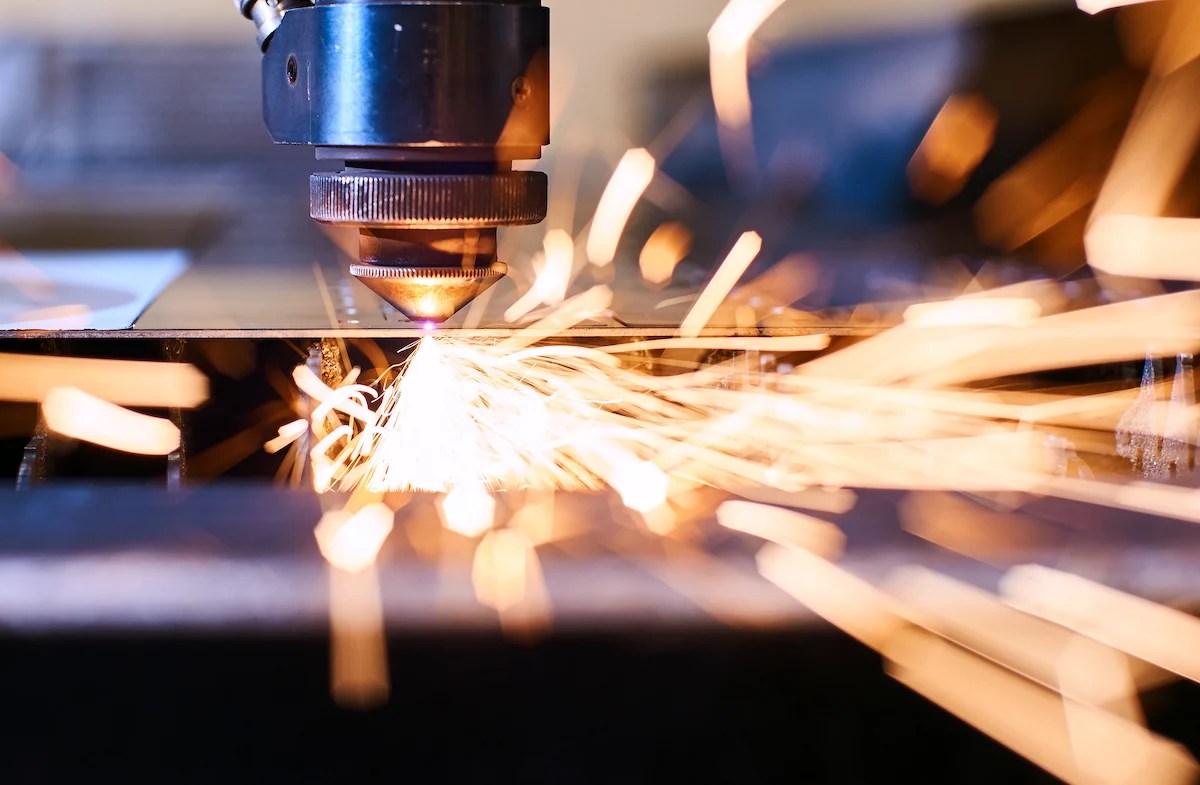 Top Metal Fabrication Machines & Equipment Considerations